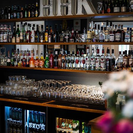 Hotell Hertig Karl Filipstad Bagian luar foto