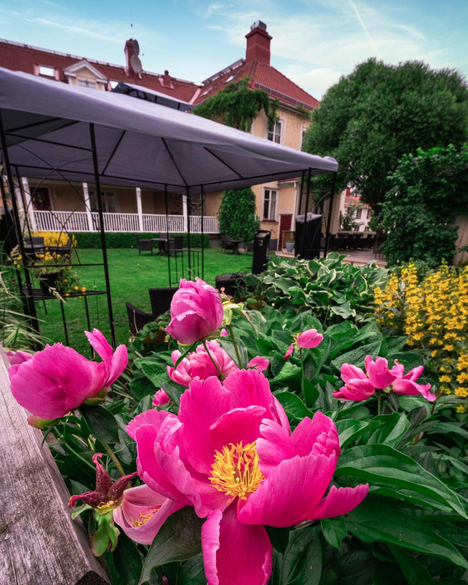Hotell Hertig Karl Filipstad Bagian luar foto