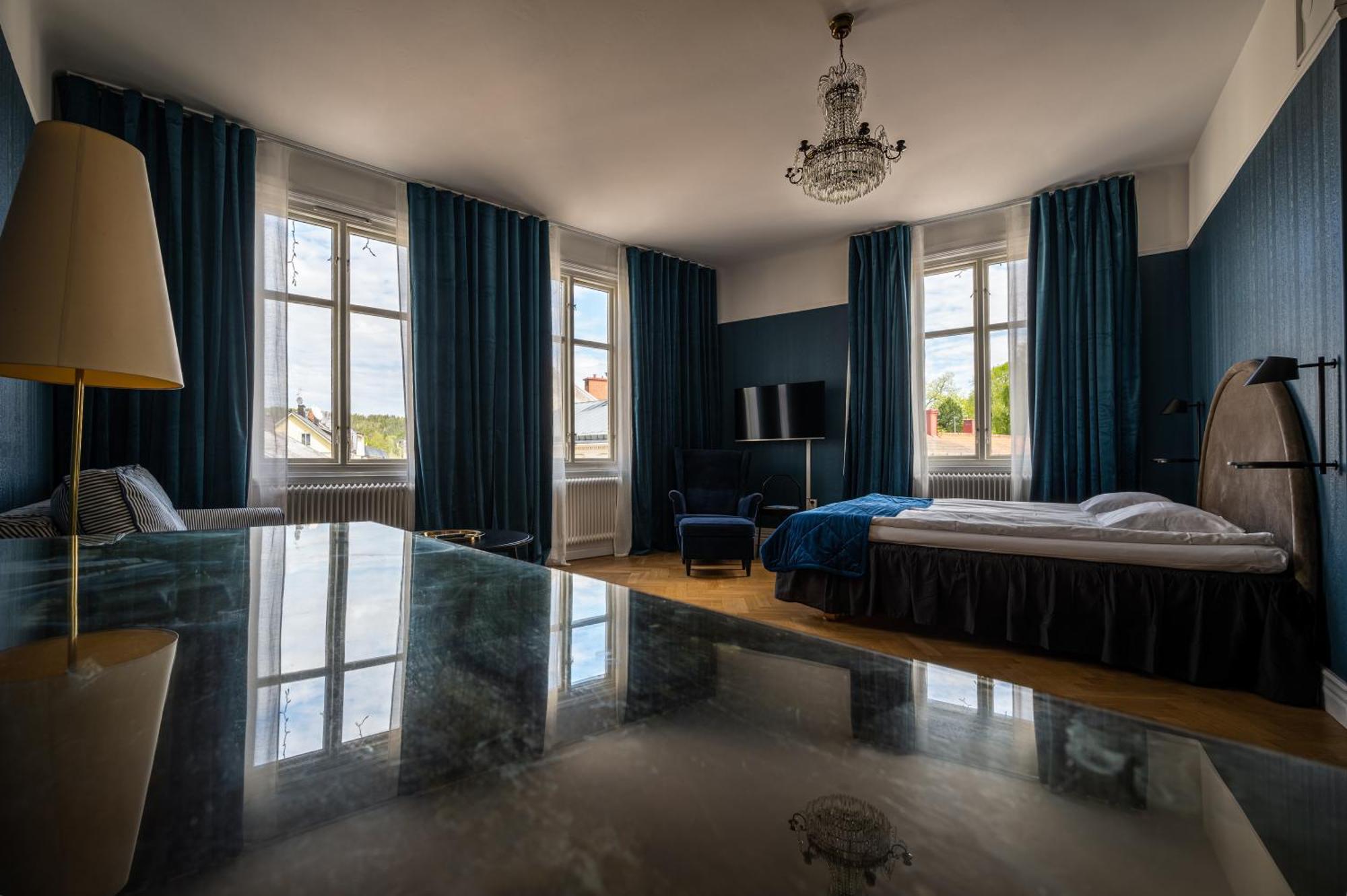Hotell Hertig Karl Filipstad Bagian luar foto
